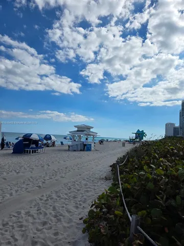 $2,700 | 7440 Harding Avenue, Unit 204, Miami Beach, FL 33141