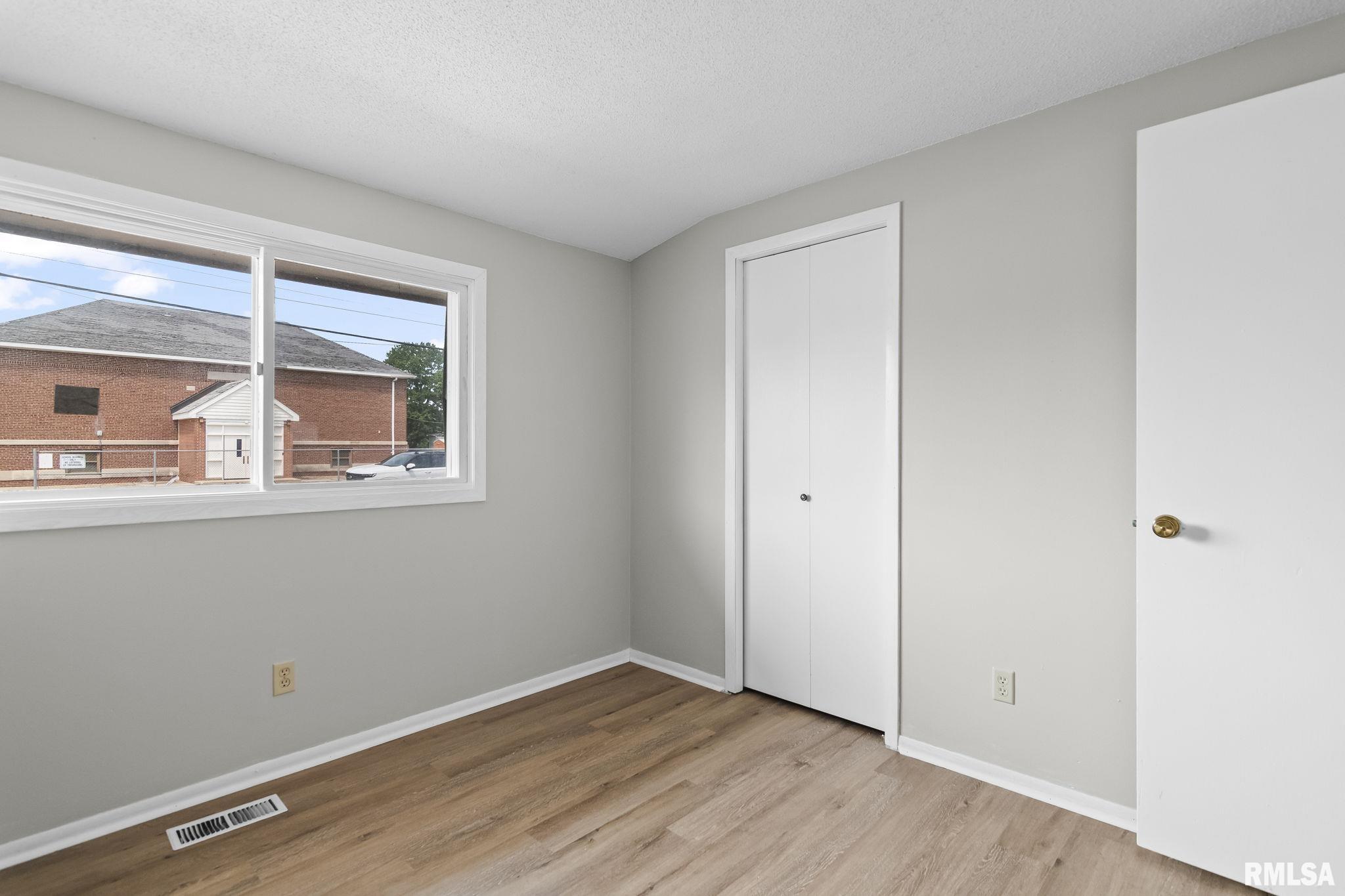 2118 Cincinnati Avenue Springfield, IL 62702 - Photo 16 of 39 Gallery Image 16