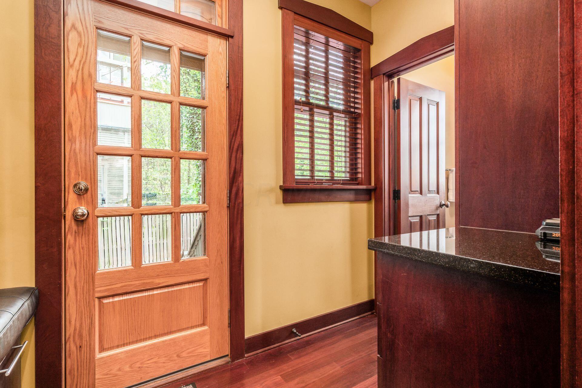 1056 Bryden Road Columbus, OH 43205 - Photo 27 of 77