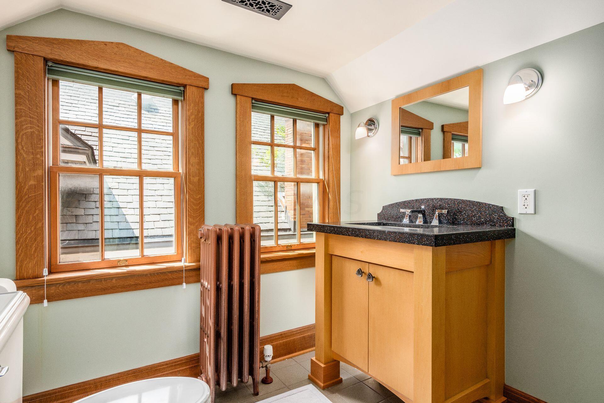 1056 Bryden Road Columbus, OH 43205 - Photo 46 of 77