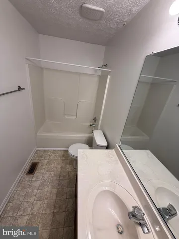 $1,945 | 10500 Boxmeer Court, Fredericksburg, VA 22408