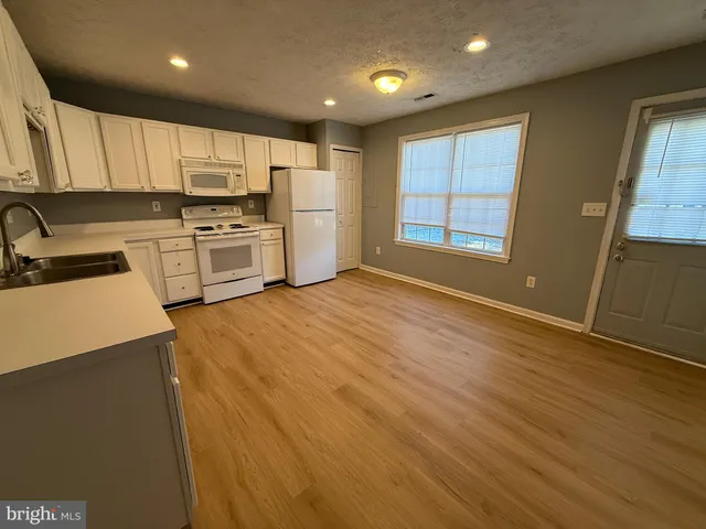 $1,945 | 10500 Boxmeer Court, Fredericksburg, VA 22408