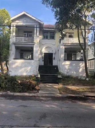 $1,595 | 1833 Robert Street, Unit 2A, New Orleans, LA 70115