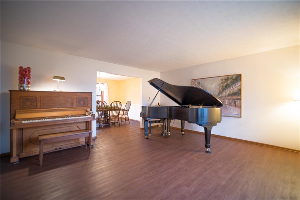 244 Thompson Hill Road Aliquippa, PA 15001 - Photo 7 of 25 Gallery Image 7