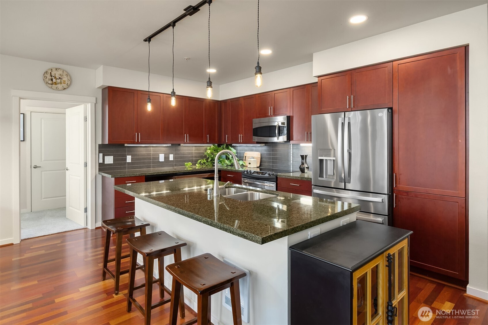 190 Harbor Square Loop Northeast, Unit C330 Bainbridge Island, WA 98110 - Photo 11 of 39