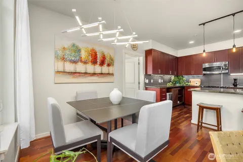 $798,000 | 190 Harbor Square Loop Northeast, Unit C330, Bainbridge Island, WA 98110