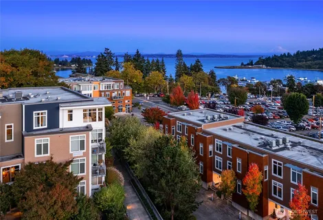 $798,000 | 190 Harbor Square Loop Northeast, Unit C330, Bainbridge Island, WA 98110