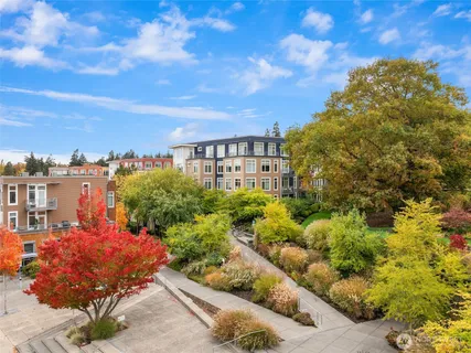 $798,000 | 190 Harbor Square Loop Northeast, Unit C330, Bainbridge Island, WA 98110