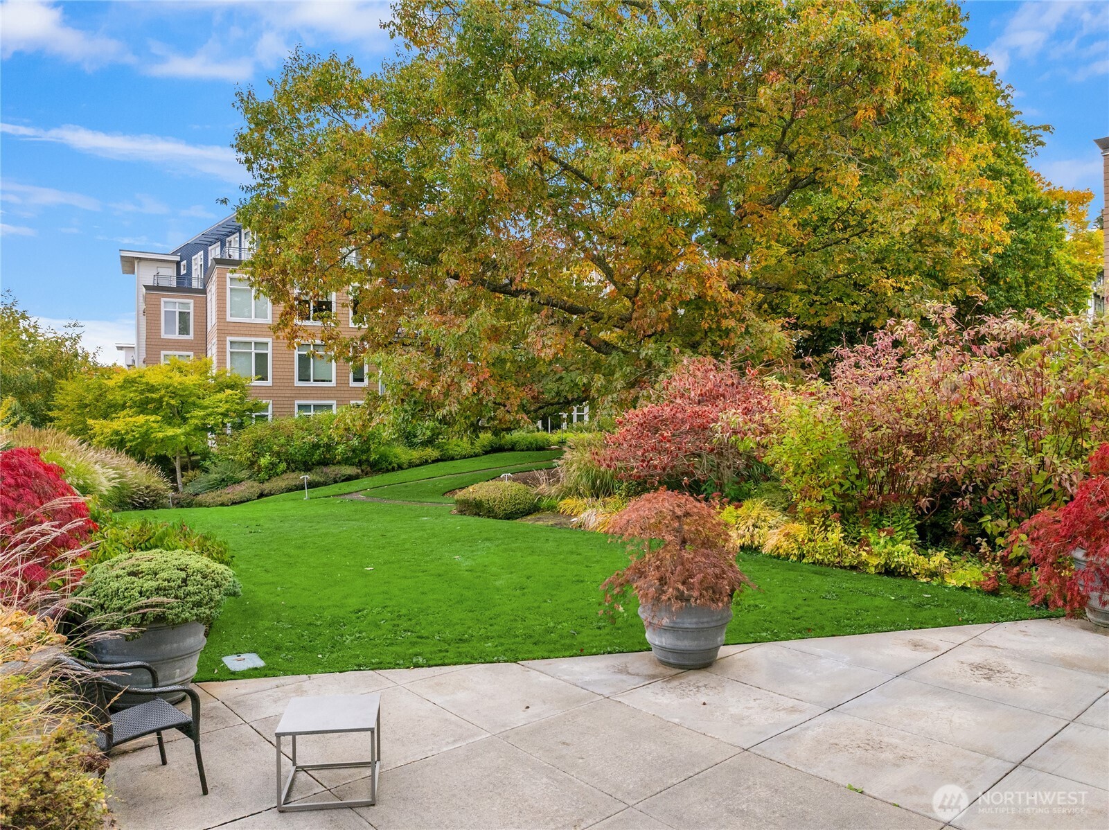 190 Harbor Square Loop Northeast, Unit C330 Bainbridge Island, WA 98110 - Photo 38 of 39