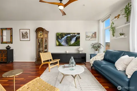 $798,000 | 190 Harbor Square Loop Northeast, Unit C330, Bainbridge Island, WA 98110