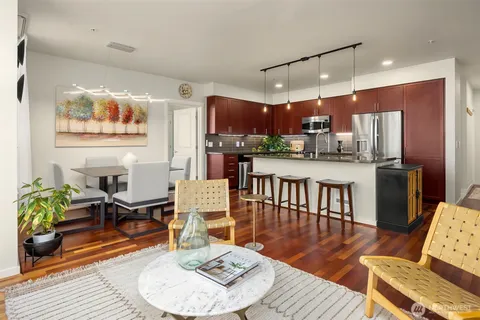 $798,000 | 190 Harbor Square Loop Northeast, Unit C330, Bainbridge Island, WA 98110