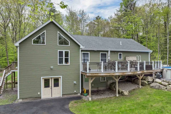 $648,800 | 29 Reservoir Heights Road, Plymouth, NH 03264
