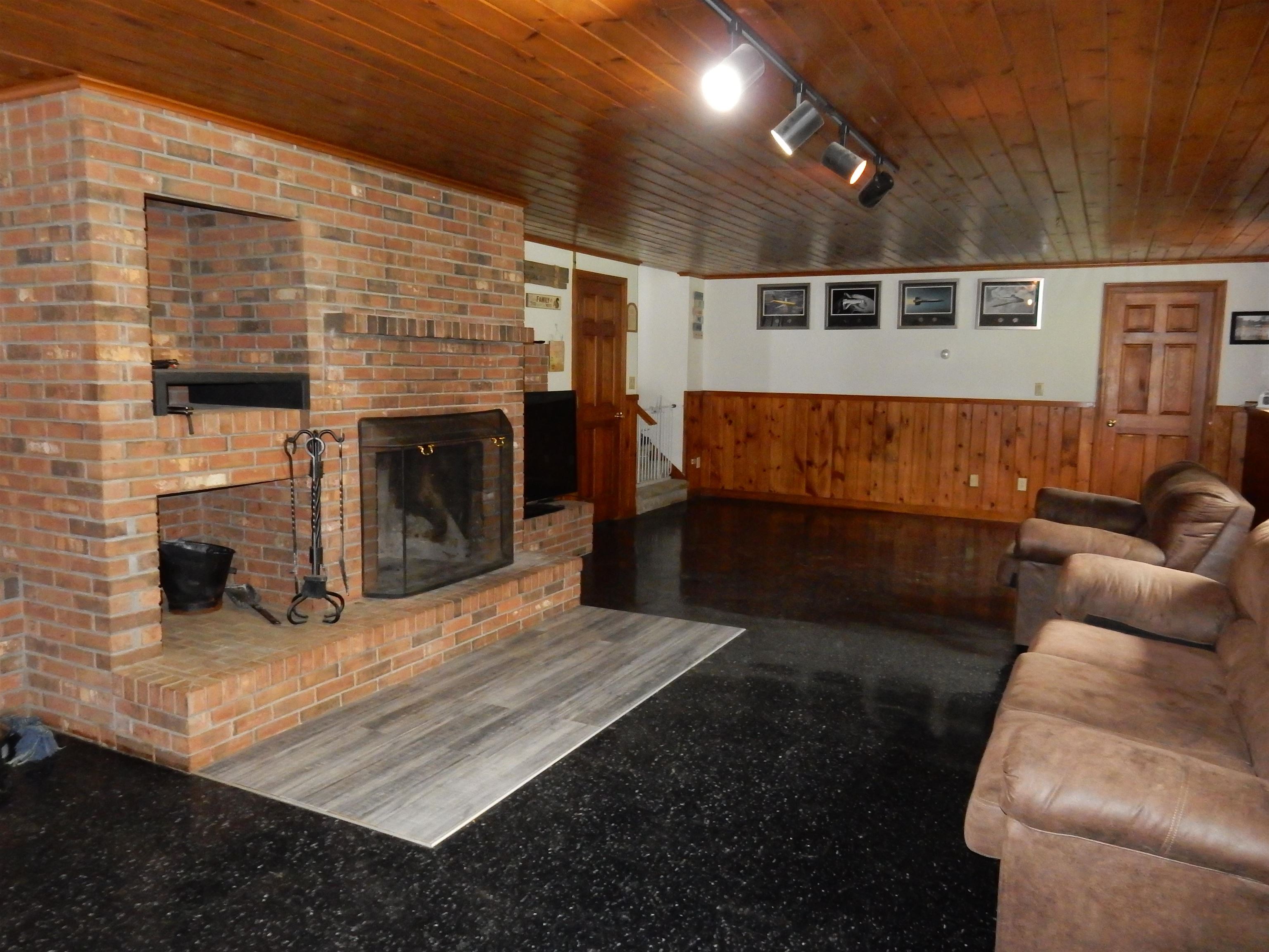 601 Woods Farm Road Derby, VT 05855 - Photo 30 of 37