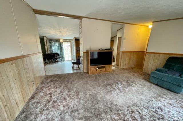105 Red Hill Road Lehighton, PA 18235 - Photo 4 of 26 Gallery Image 4