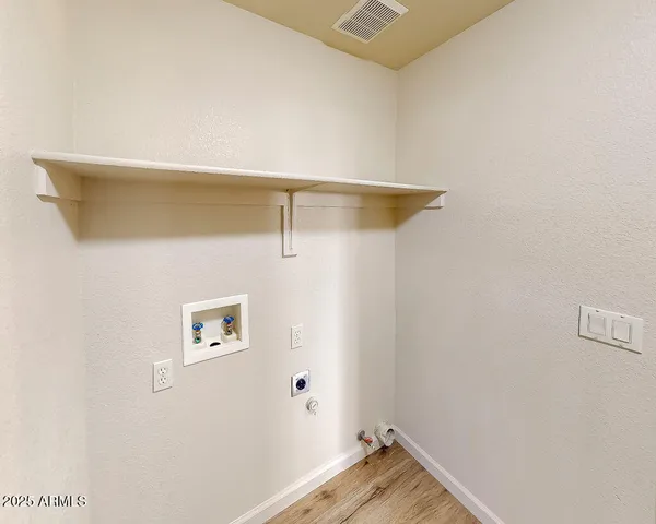 $2,000 | 3845 Vía De La Reina, Sierra Vista, AZ 85650