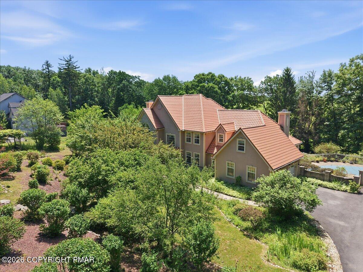183 Chatham Hill Road Stroudsburg, PA 18360 - Photo 9 of 160 124-025_dji_fly_20260708_120800_0913_178