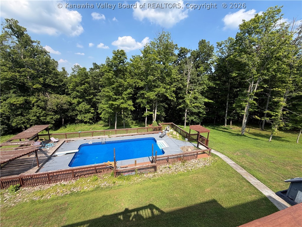 1230 Ridgewood Drive Point Pleasant, WV 25550 - Photo 6 of 32 Poo;l