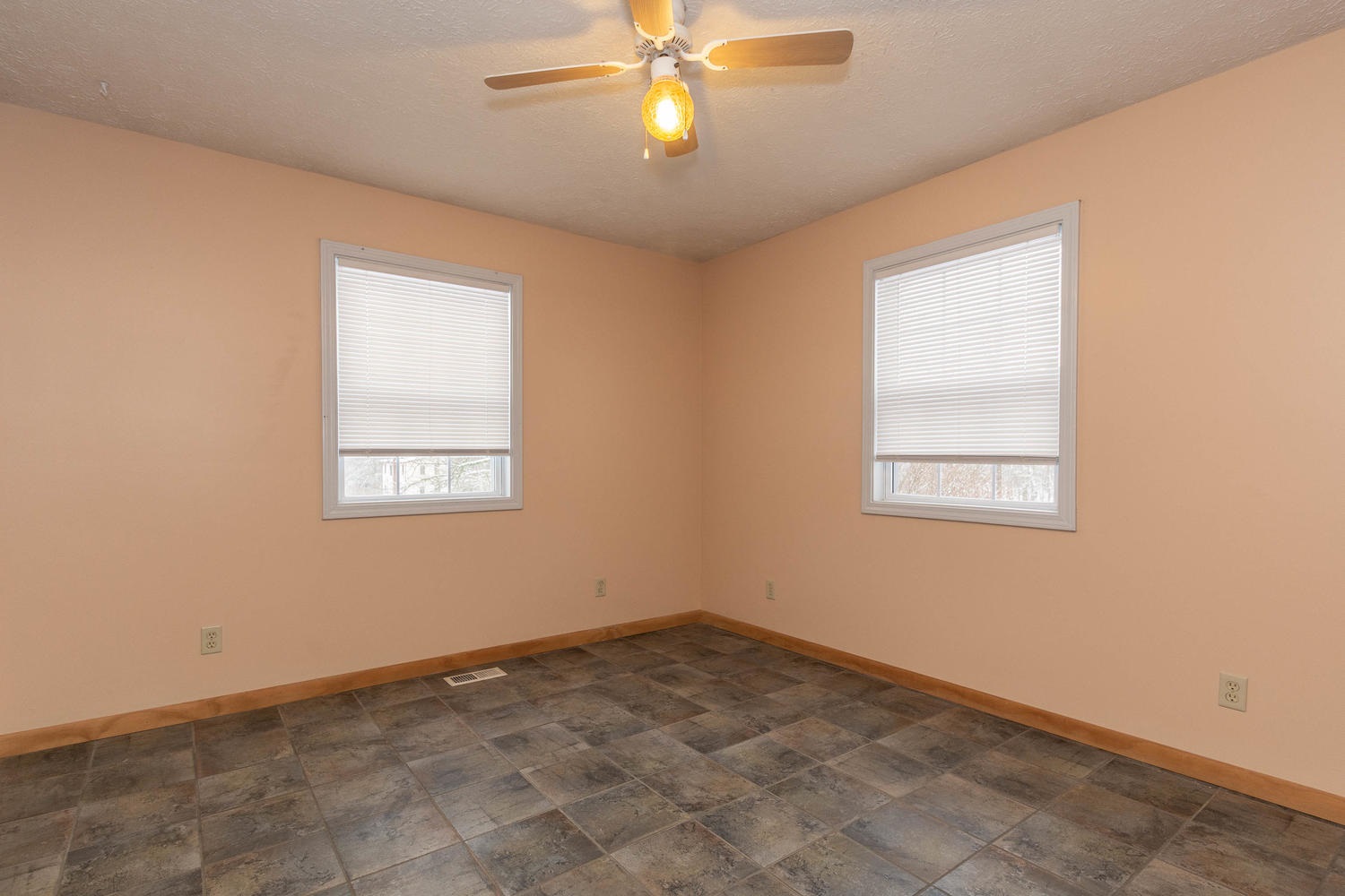 8760 West Elwren Road Bloomington, IN 47403 - Photo 19 of 34 Gallery Image 19