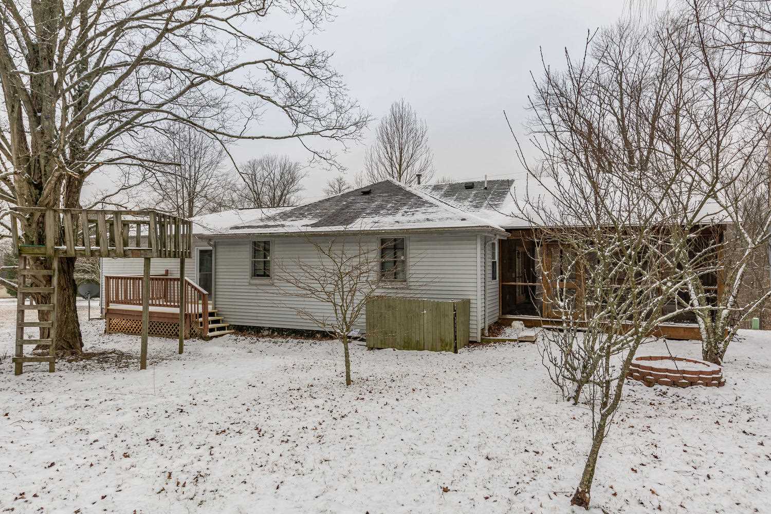 8760 West Elwren Road Bloomington, IN 47403 - Photo 28 of 34 Gallery Image 28