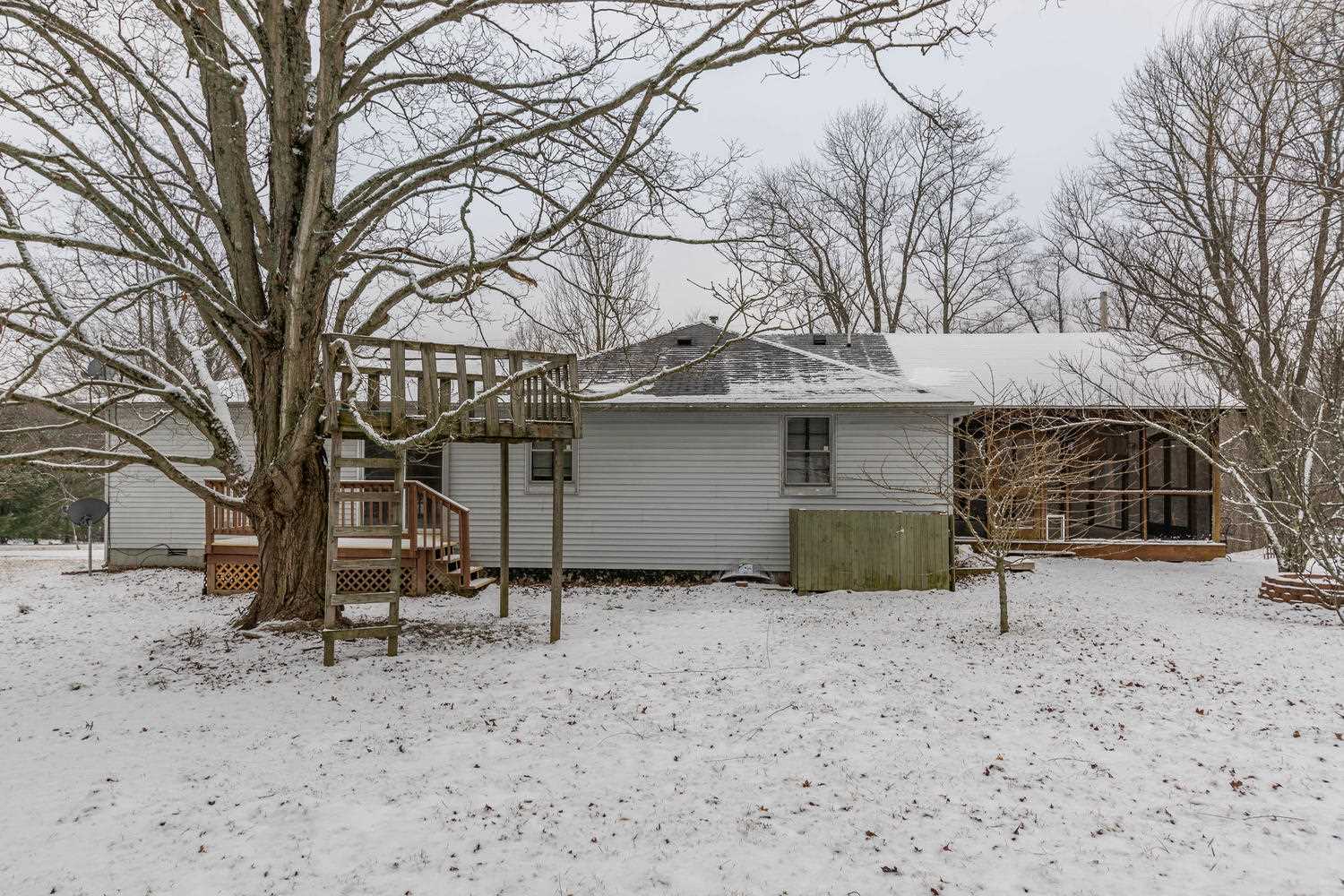 8760 West Elwren Road Bloomington, IN 47403 - Photo 29 of 34 Gallery Image 29