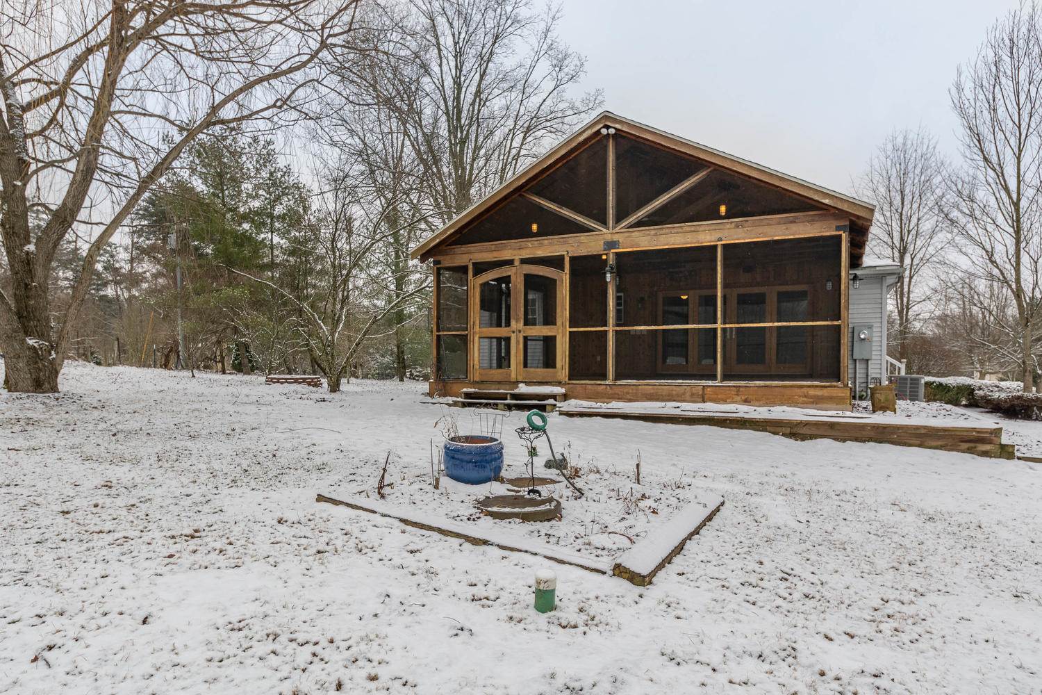 8760 West Elwren Road Bloomington, IN 47403 - Photo 33 of 34 Gallery Image 33