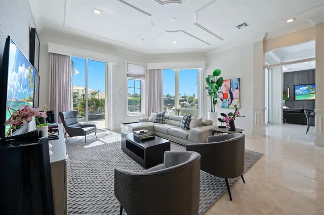 $6,700,000 | 81 Island Drive, Ocean Ridge, FL 33435