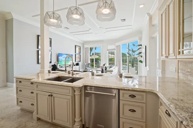 $6,700,000 | 81 Island Drive, Ocean Ridge, FL 33435