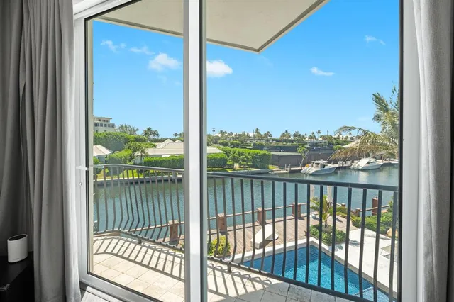 $6,700,000 | 81 Island Drive, Ocean Ridge, FL 33435