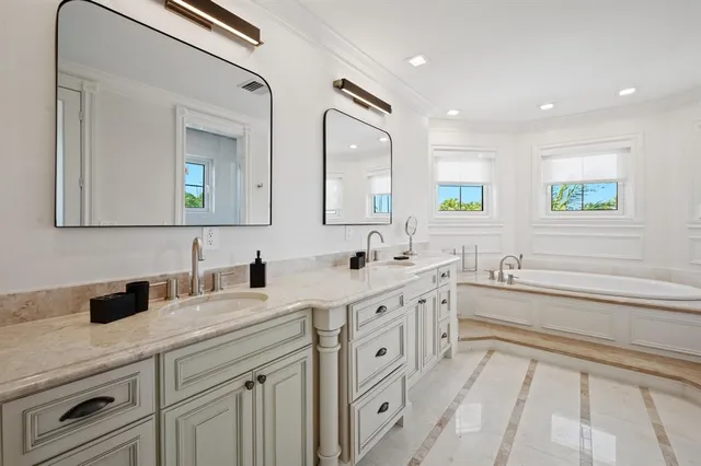 $6,700,000 | 81 Island Drive, Ocean Ridge, FL 33435