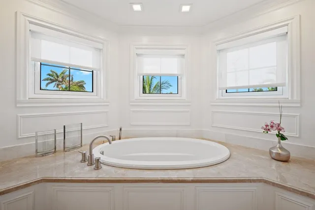 $6,700,000 | 81 Island Drive, Ocean Ridge, FL 33435