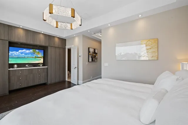 $6,700,000 | 81 Island Drive, Ocean Ridge, FL 33435