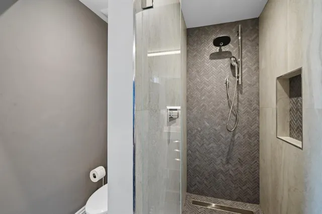 $6,700,000 | 81 Island Drive, Ocean Ridge, FL 33435