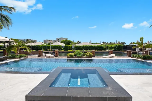 $6,700,000 | 81 Island Drive, Ocean Ridge, FL 33435