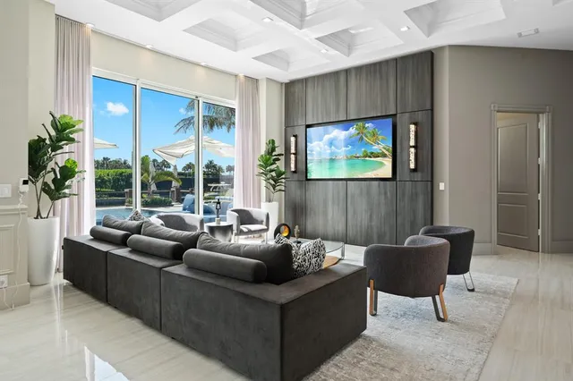 $6,700,000 | 81 Island Drive, Ocean Ridge, FL 33435