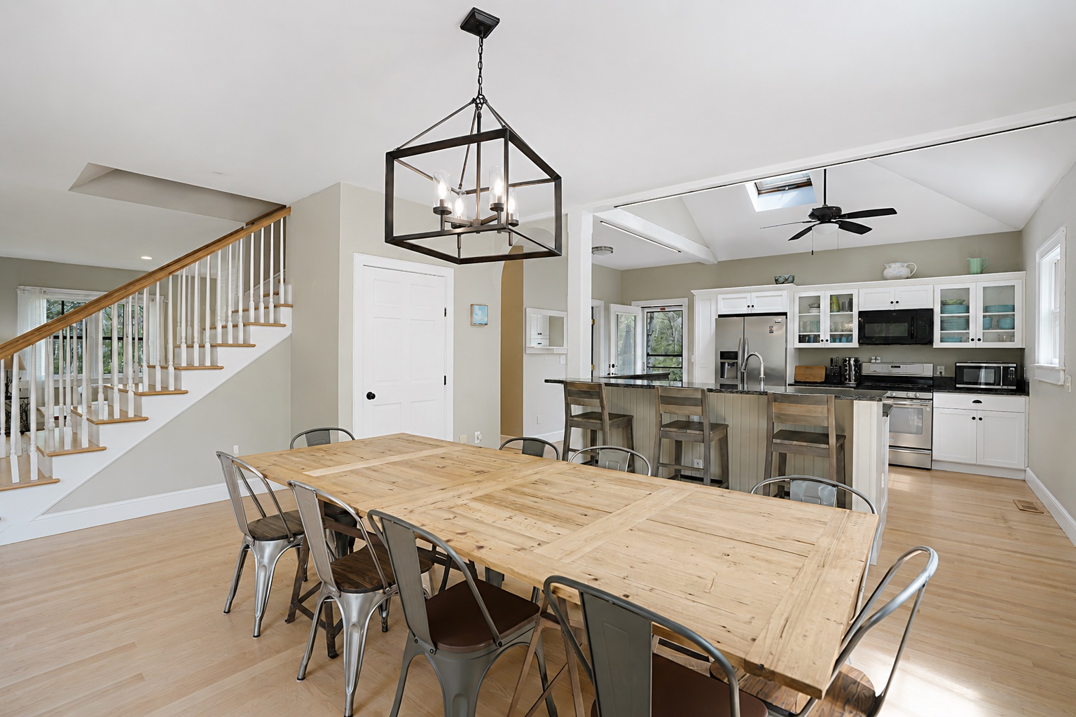 10 North Bog Road Edgartown, MA 02539 - Photo 8 of 37