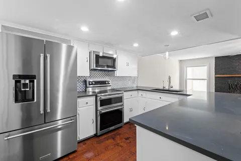 $580,000 | 3966 Far W Boulevard, Austin, TX 78731