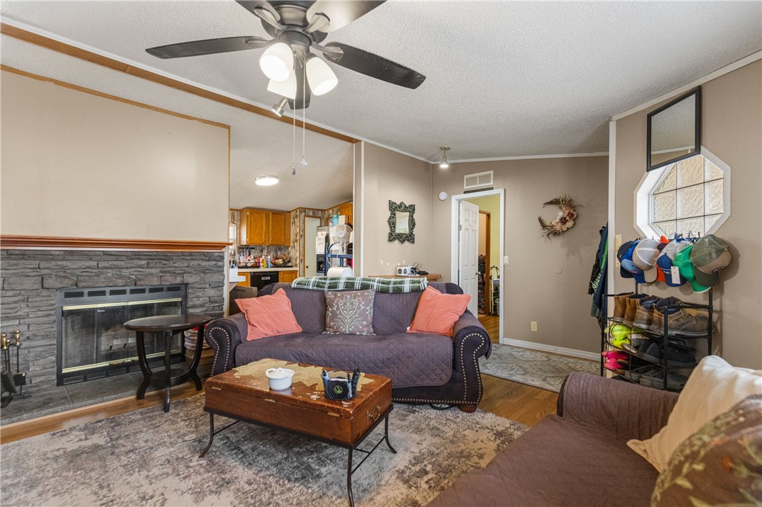 358 State Rd S-42-1948 Spartanburg, SC 29303 - Photo 5 of 28