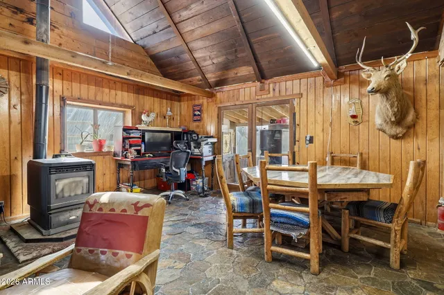 $250,000 | 5 Western Avenue