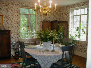 517 Murdoch Road Philadelphia, PA 19119 - Photo 3 of 6 Gallery Image 3