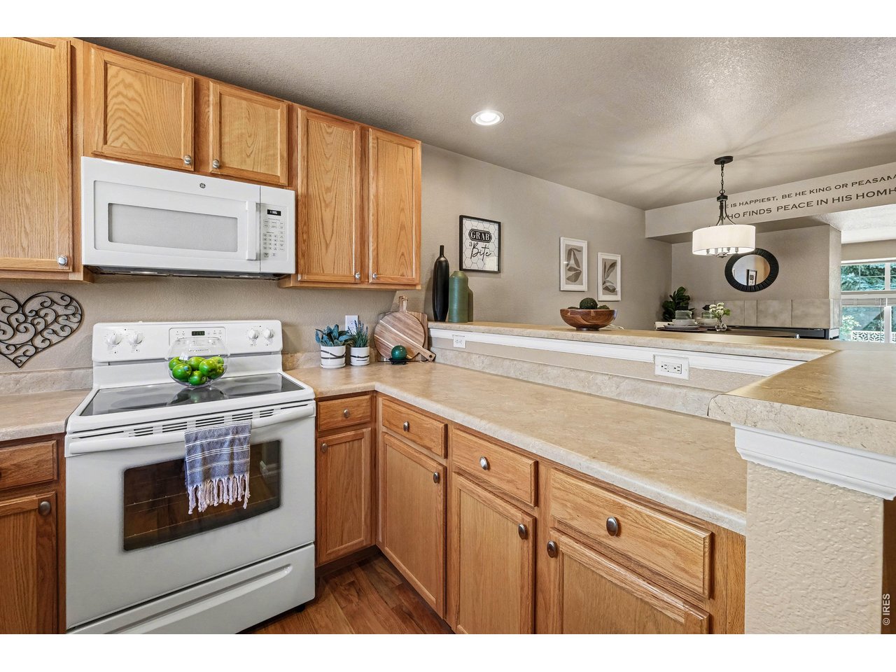 4204 Riley Drive Longmont, CO 80503 - Photo 6 of 27