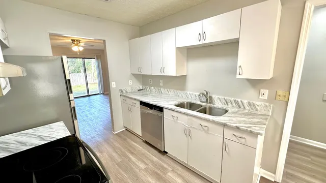 $1,295 | 2938 Greenon Lane, Tallahassee, FL 32304