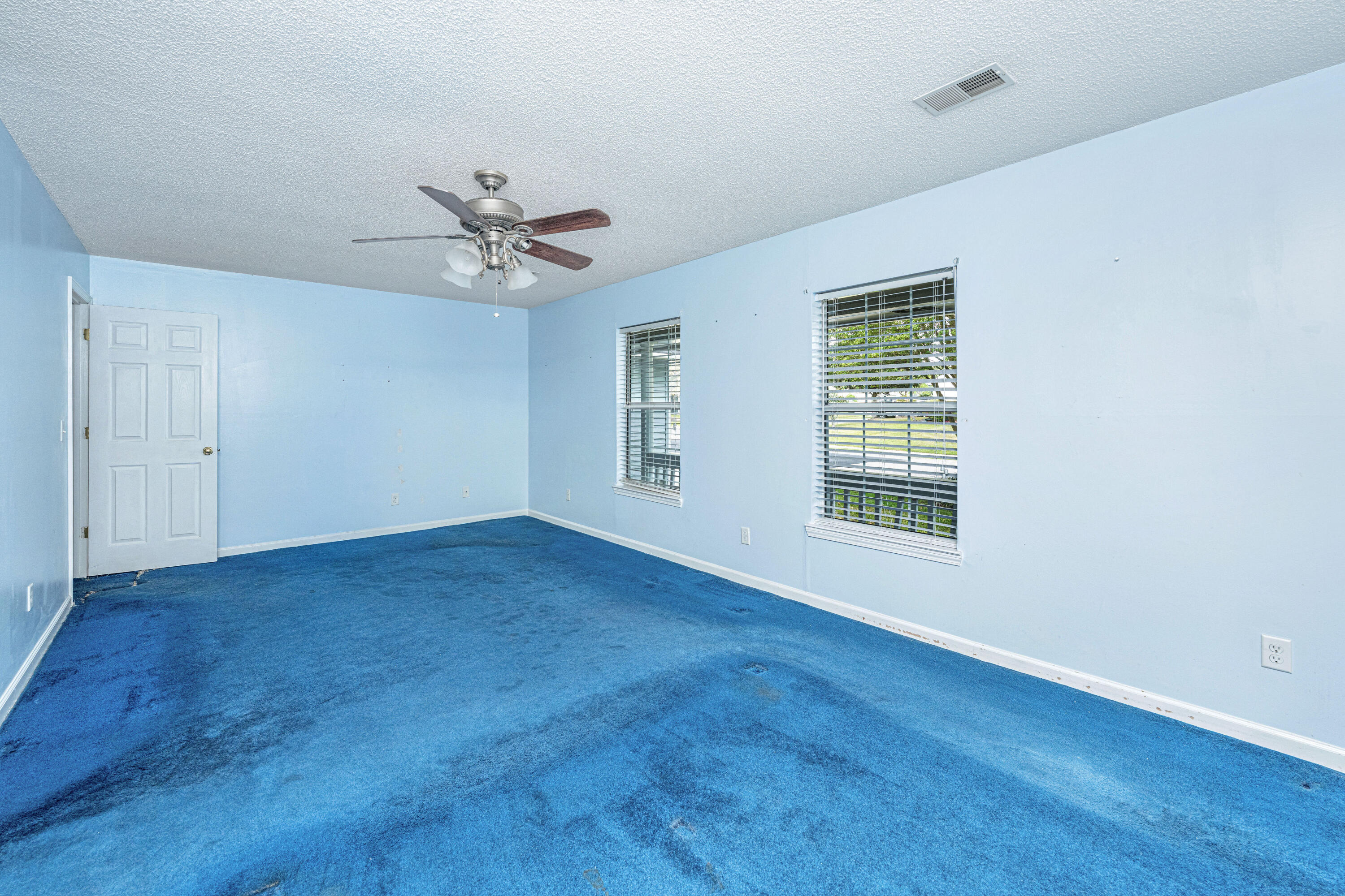 209 Woodland Lakes Road Goose Creek, SC 29445 - Photo 15 of 29 Matney Team- 209 Woodland Lakes Road