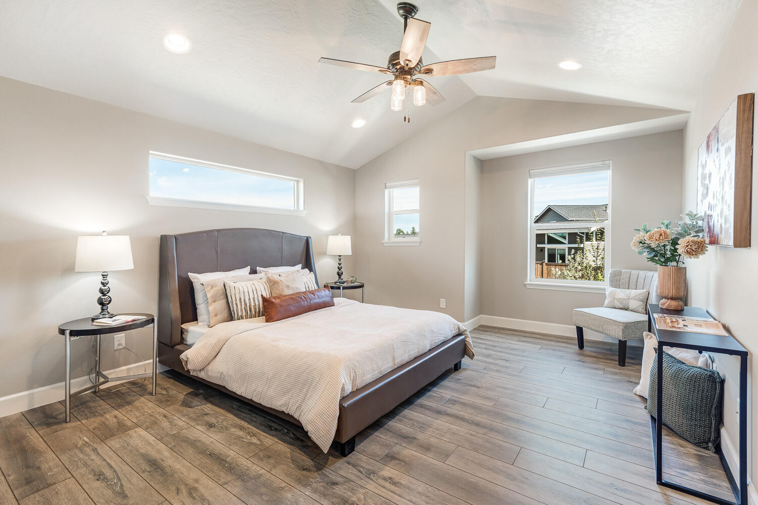 20709 Kilbourne Loop Bend, OR 97701 - Photo 14 of 35 Primary Bedroom
