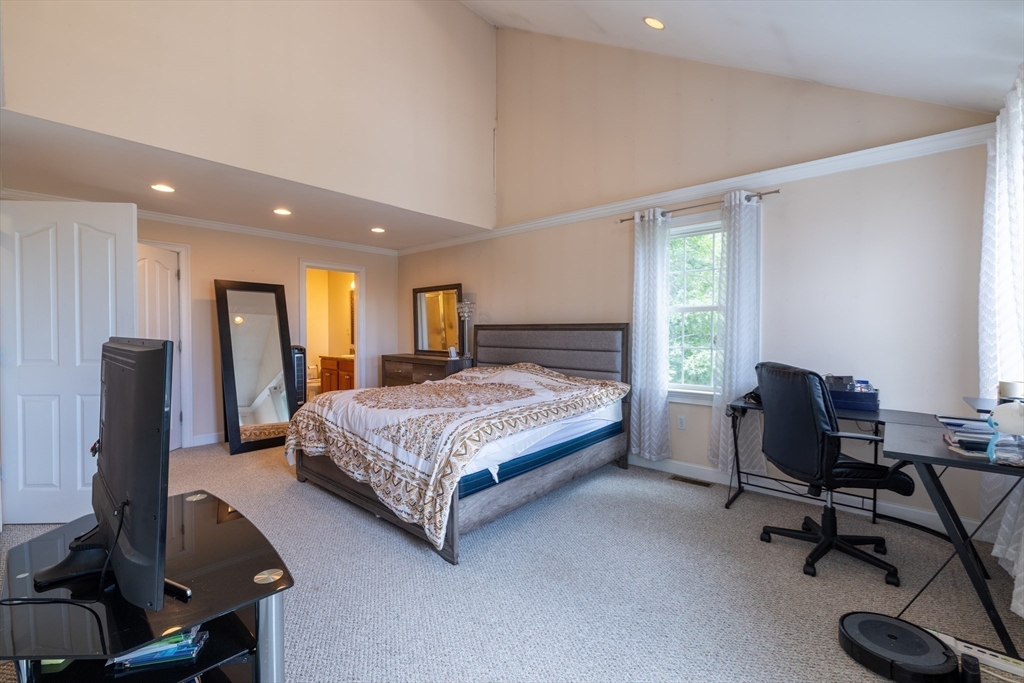 339 Butman Road Lowell, MA 01852 - Photo 13 of 22 Gallery Image 13