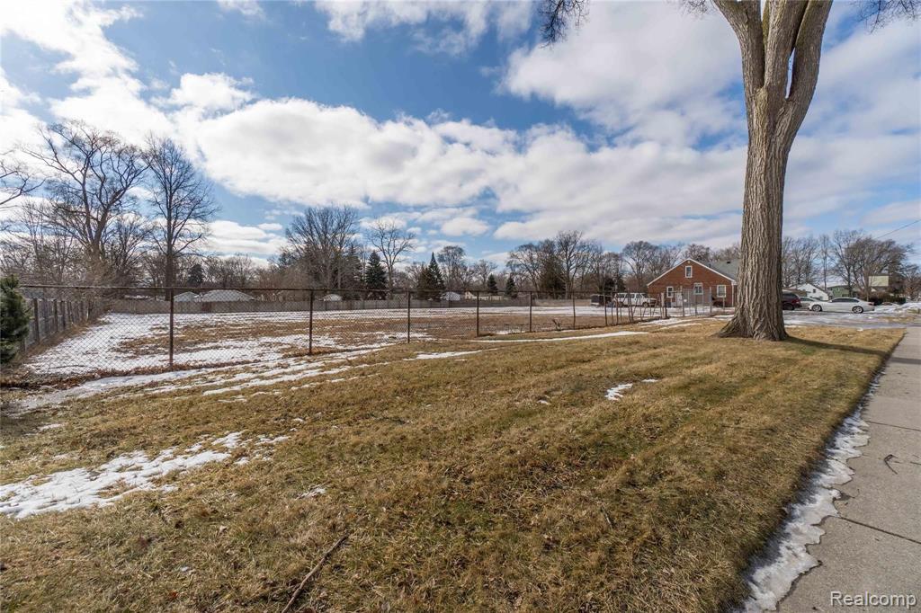 3520 East 9 Mile Road Warren, MI 48091 - Photo 8 of 27 Gallery Image 8