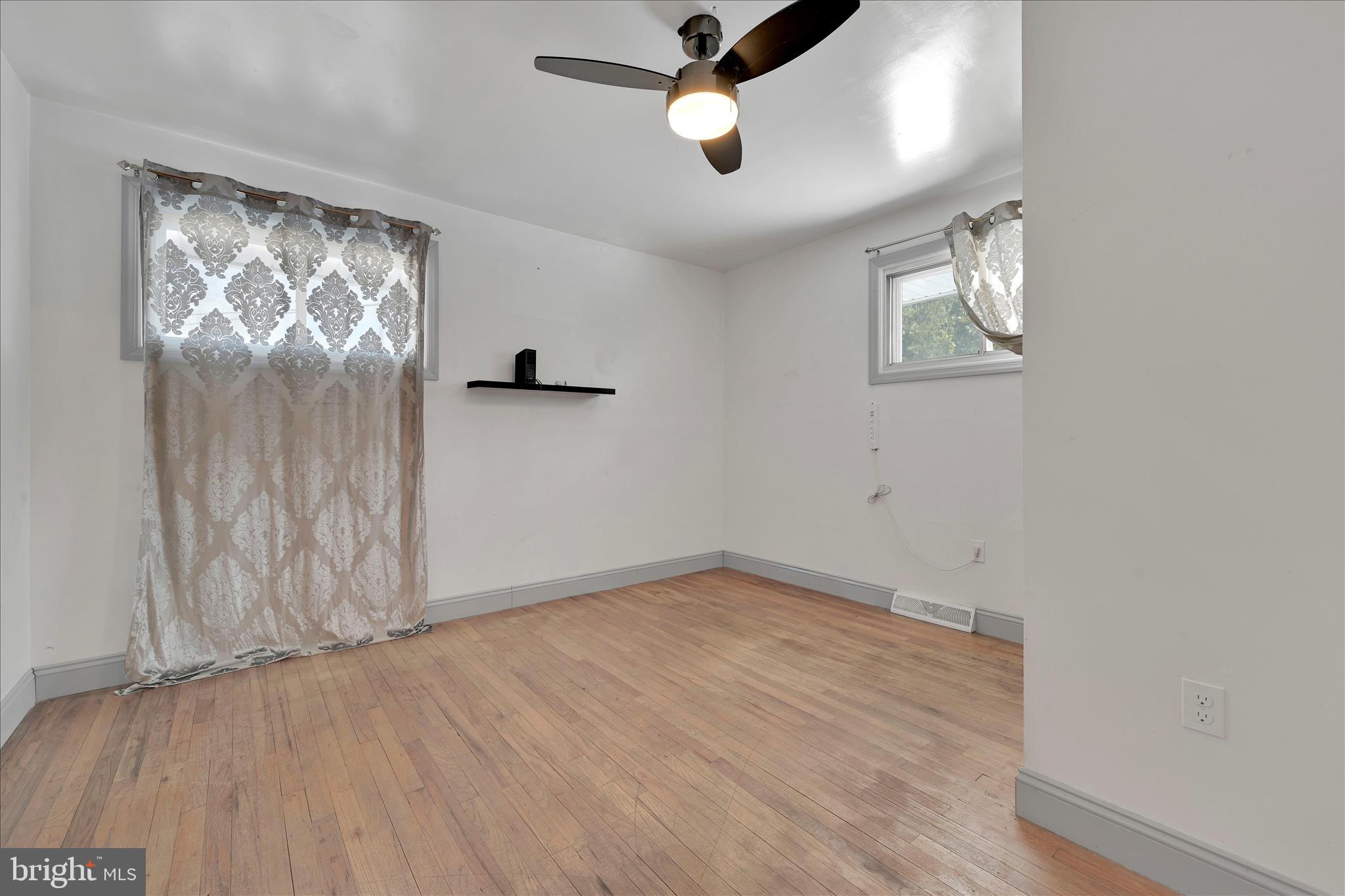 1837 Old Spring Valley Road Reading, PA 19604 - Photo 18 of 32 Bedroom