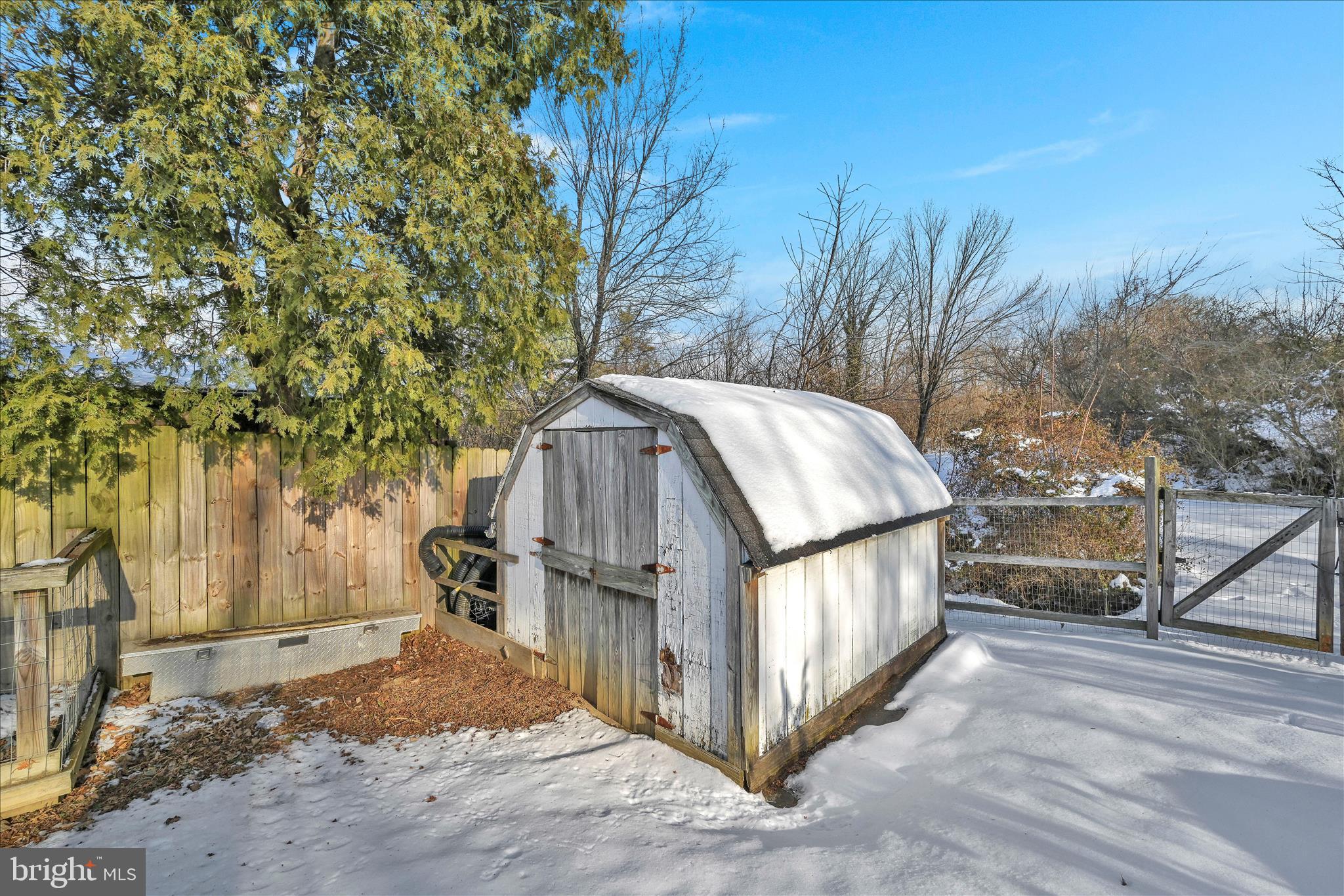 1837 Old Spring Valley Road Reading, PA 19604 - Photo 23 of 32 Shed