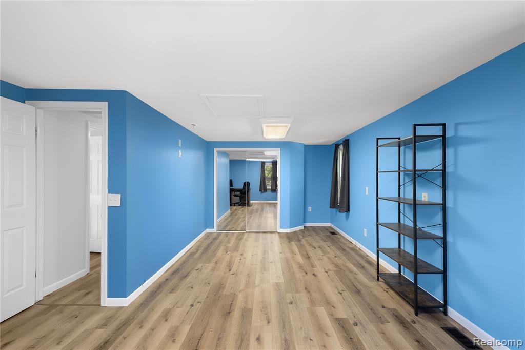 2481 South Genesee Road Burton, MI 48519 - Photo 24 of 31 Gallery Image 24