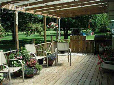 8175 Barden Road Davison, MI 48423 - Photo 3 of 14 20360120-2.JPG