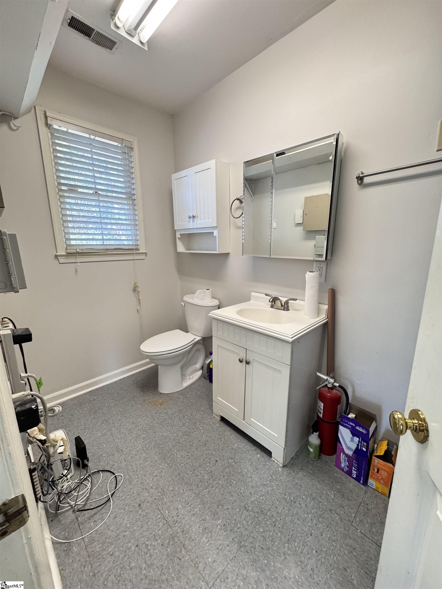 215 Lancaster Avenue Greer, SC 29650 - Photo 16 of 22 Gallery Image 16